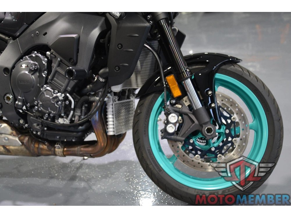 2024 Yamaha Mt-10 alt