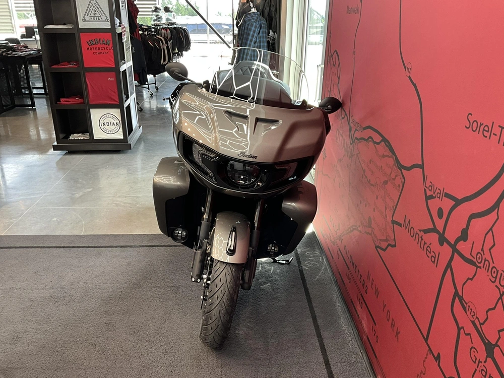Indian Motorcycle Pursuit Dark Horse 2026 alt