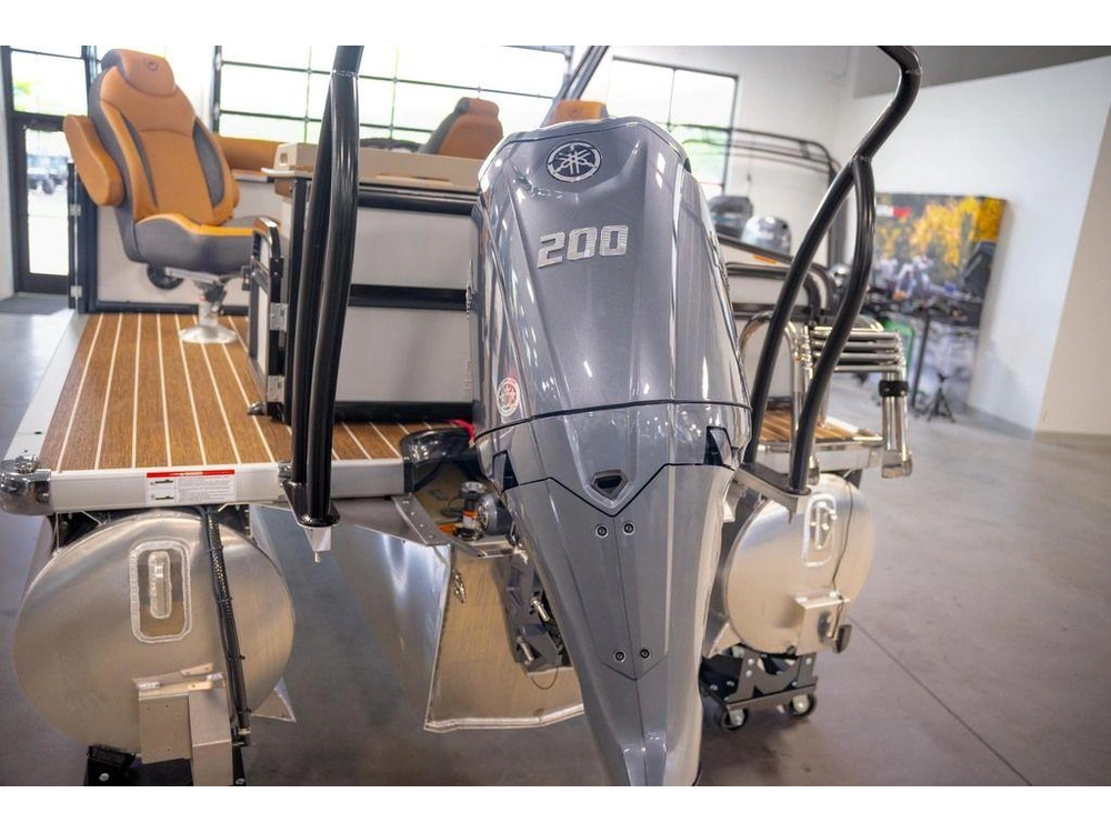 2027 Premier 230 Sunsation Angler 2pt - Cl alt