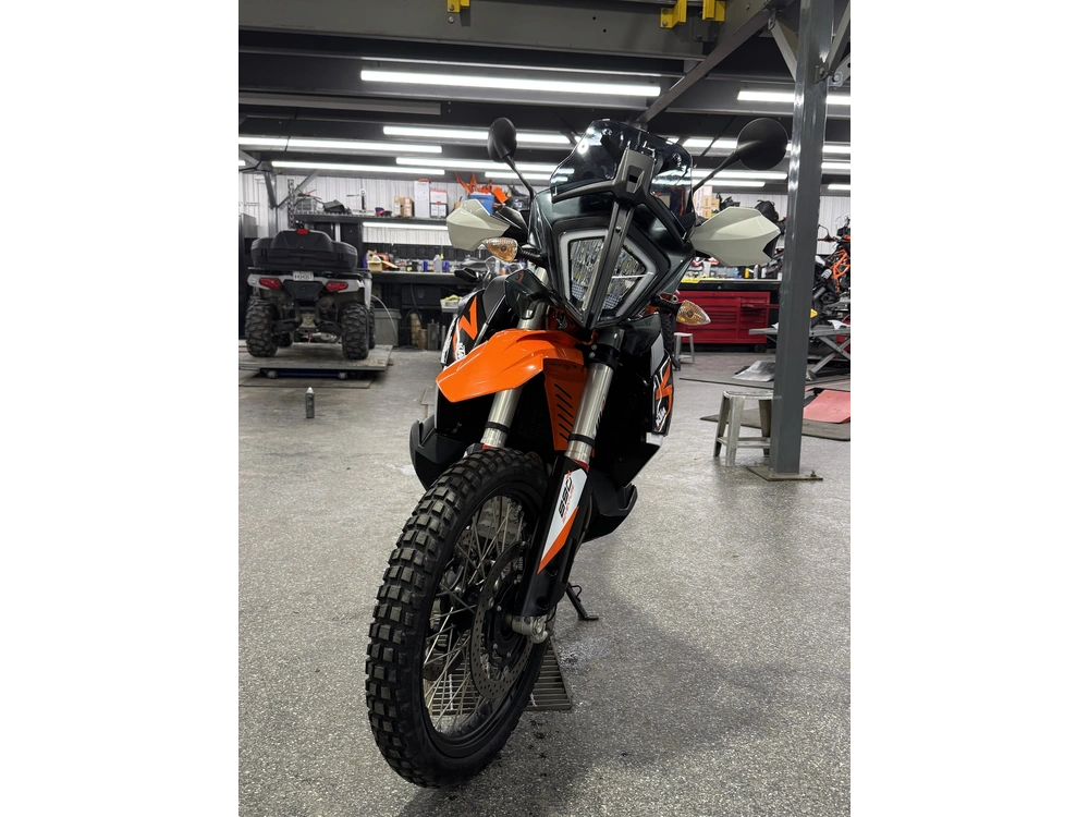 Ktm 890 R Aventure 2022 alt