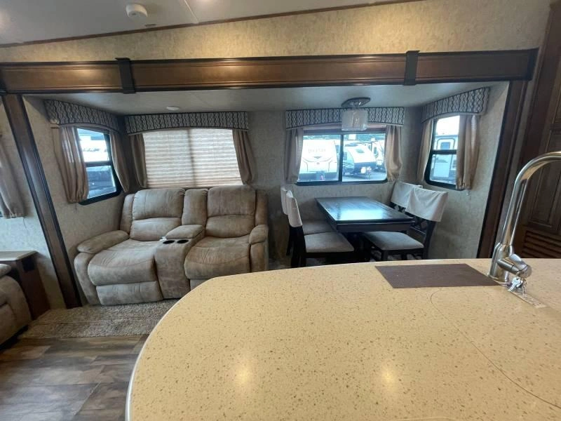 2017 Forest River Wildcat 29rlx alt