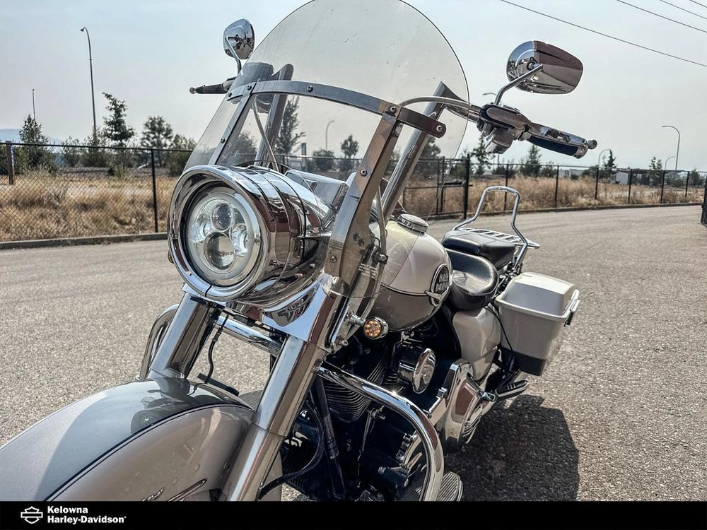 2009 Harley-davidson Flhrc - Road King Classic alt