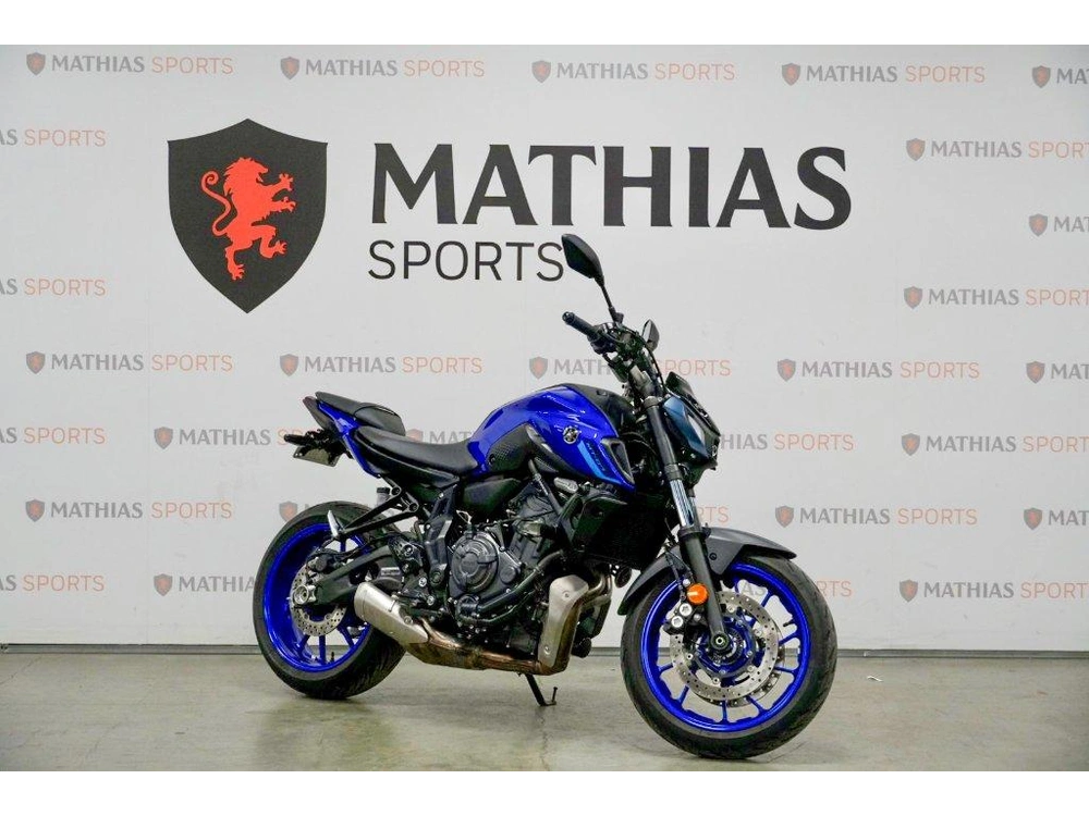 2023 Yamaha Mt07 alt