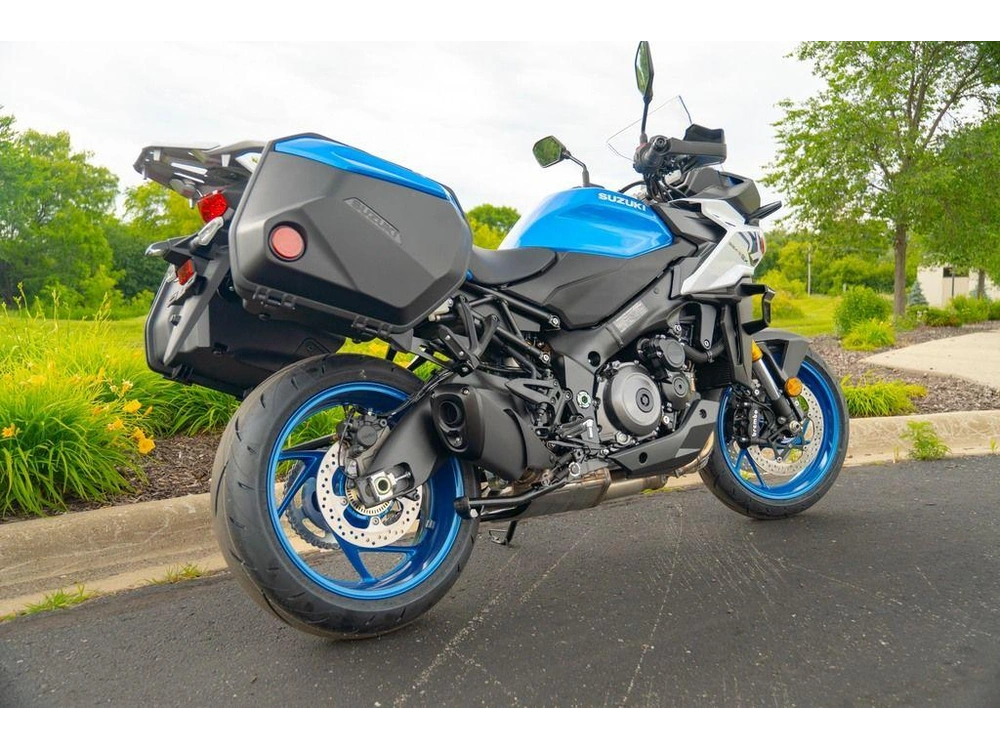 2026 Suzuki Gsx-s1000gx+ alt