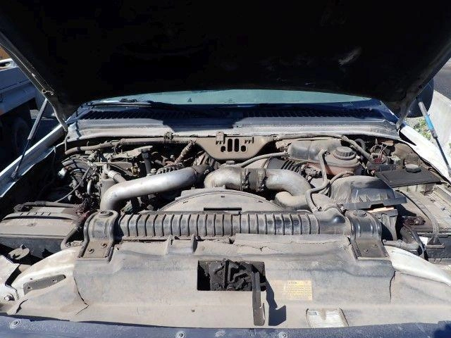 Ford F550 2003