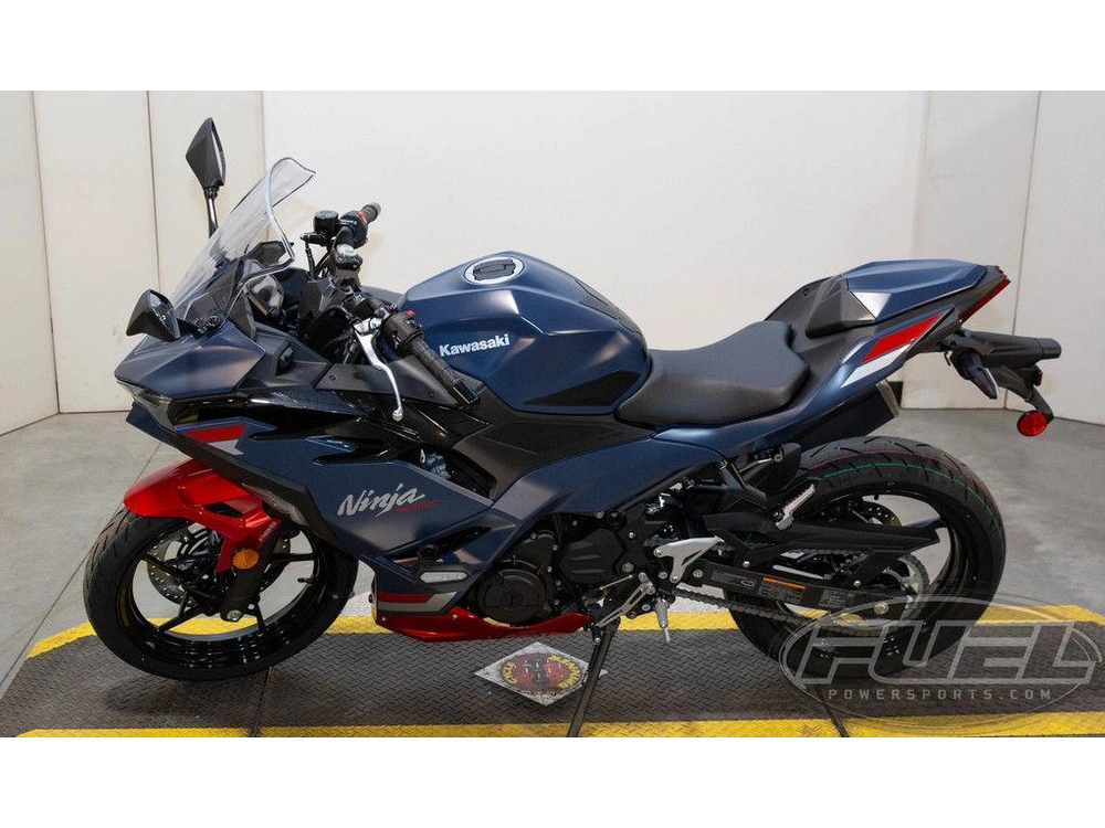 2026 Kawasaki Ninja® 500 Se Abs alt