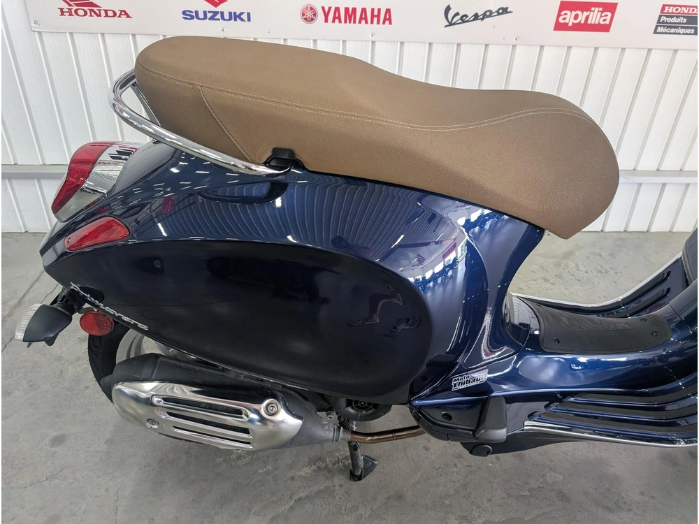 Vespa Primavera 50 2022 alt