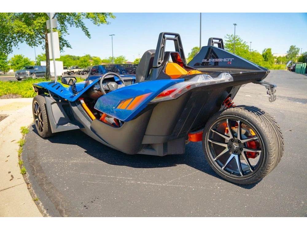 2024 Polaris Slingshot® R Radar Blue Fade alt
