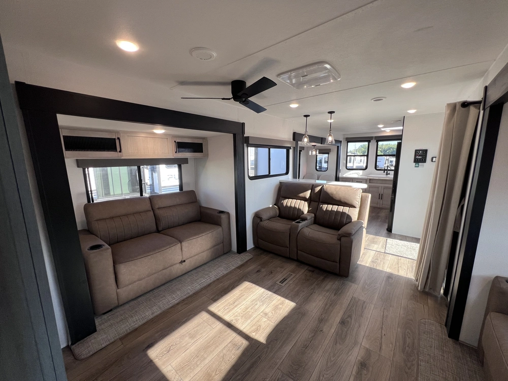Forest River Puma Vista 39fkl 2027 alt