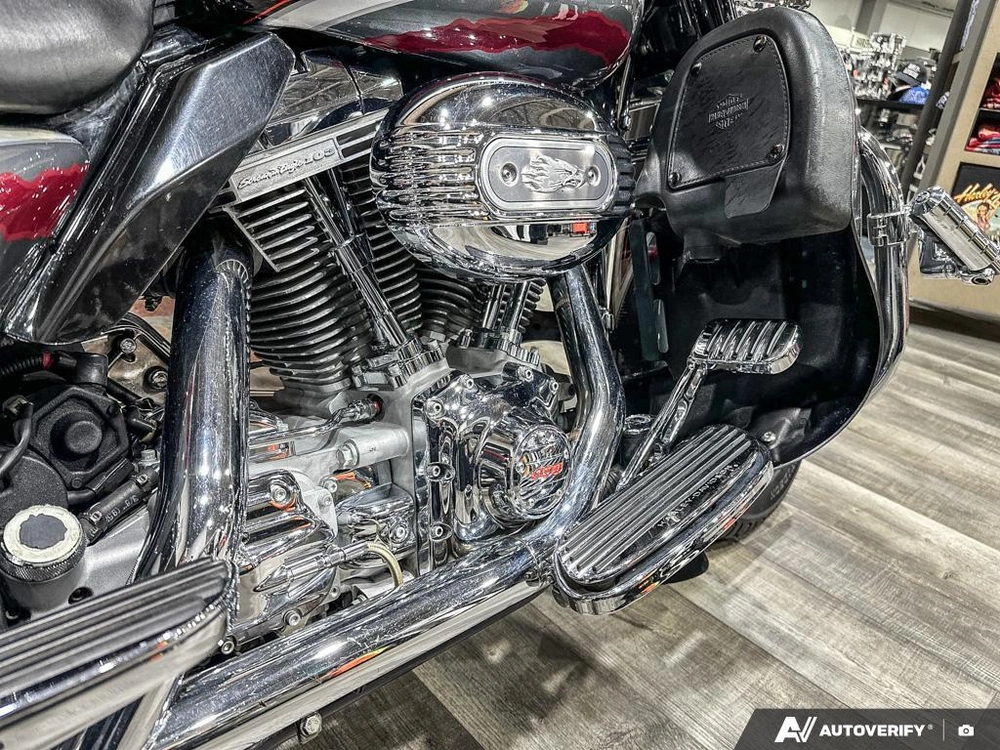 2006 Harley-davidson Flhtcuse Cvo Ultra Classic alt