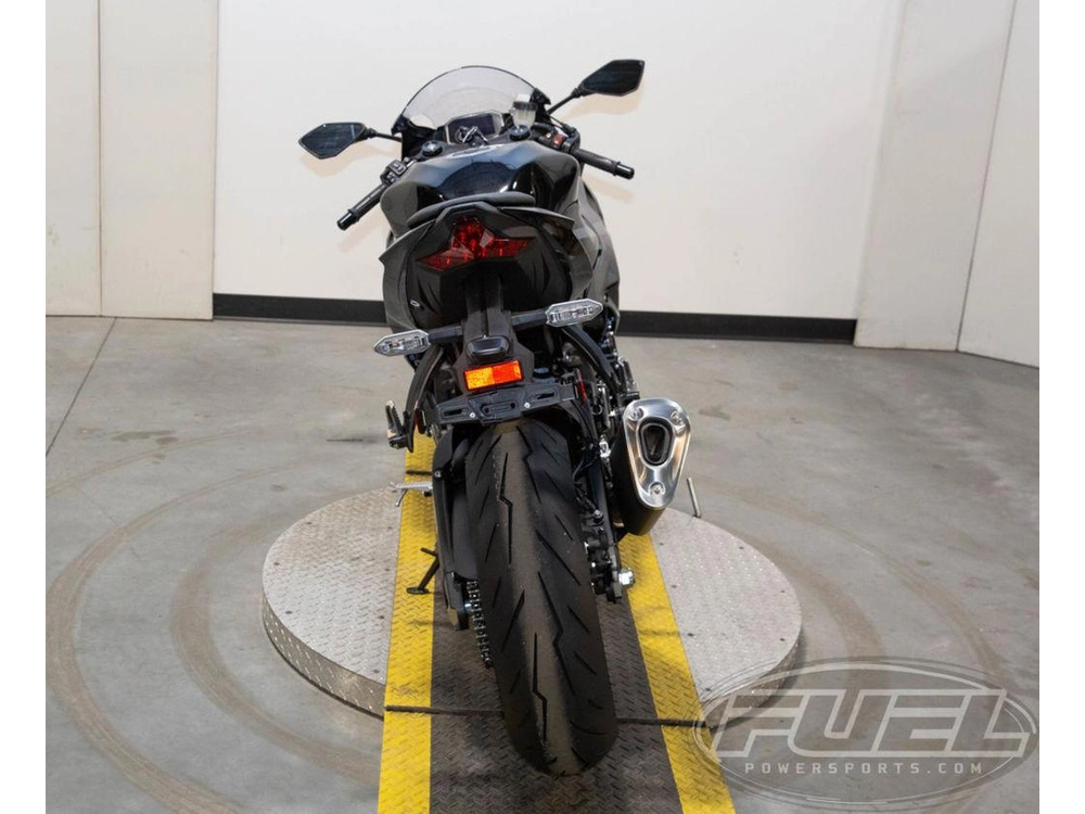 2026 Kawasaki Ninja® Zx™-6r alt
