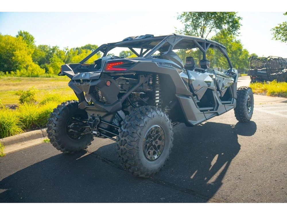 2026 Can-am Maverick X3 Max X Ds Turbo Rr Triple Black_4.5 In alt