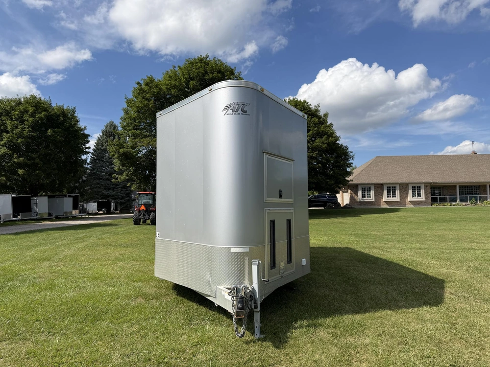 2019 Atc Aluminum Enclosed 8.5' X 16' Ta alt
