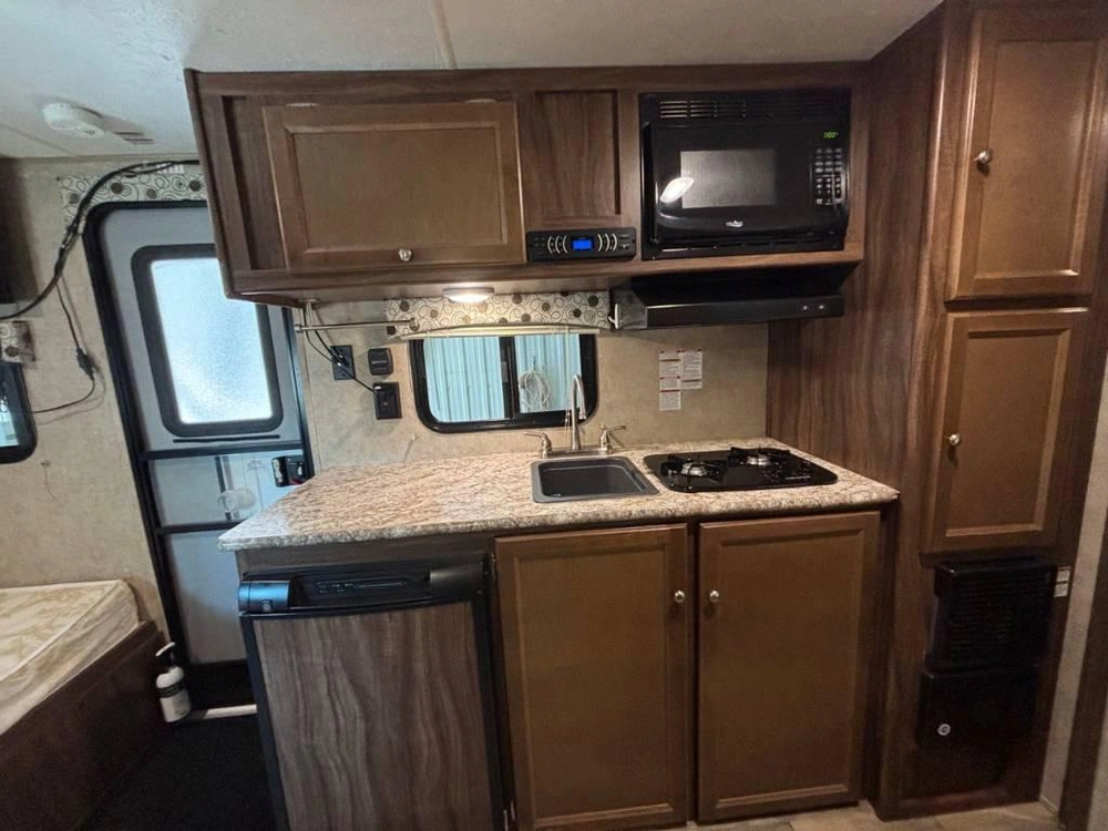 Coachmen Clipper 17bh 2017 alt