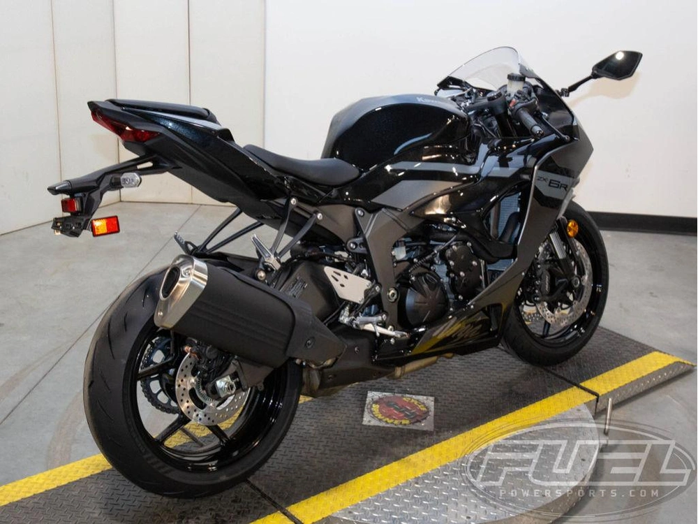 2026 Kawasaki Ninja® Zx™-6r alt
