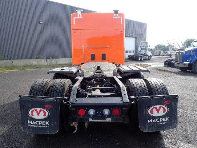 Kenworth W990 2025