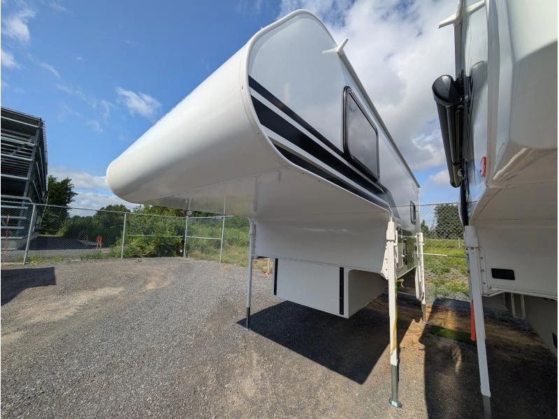 Lance Camper Lance Sq825 2026 alt