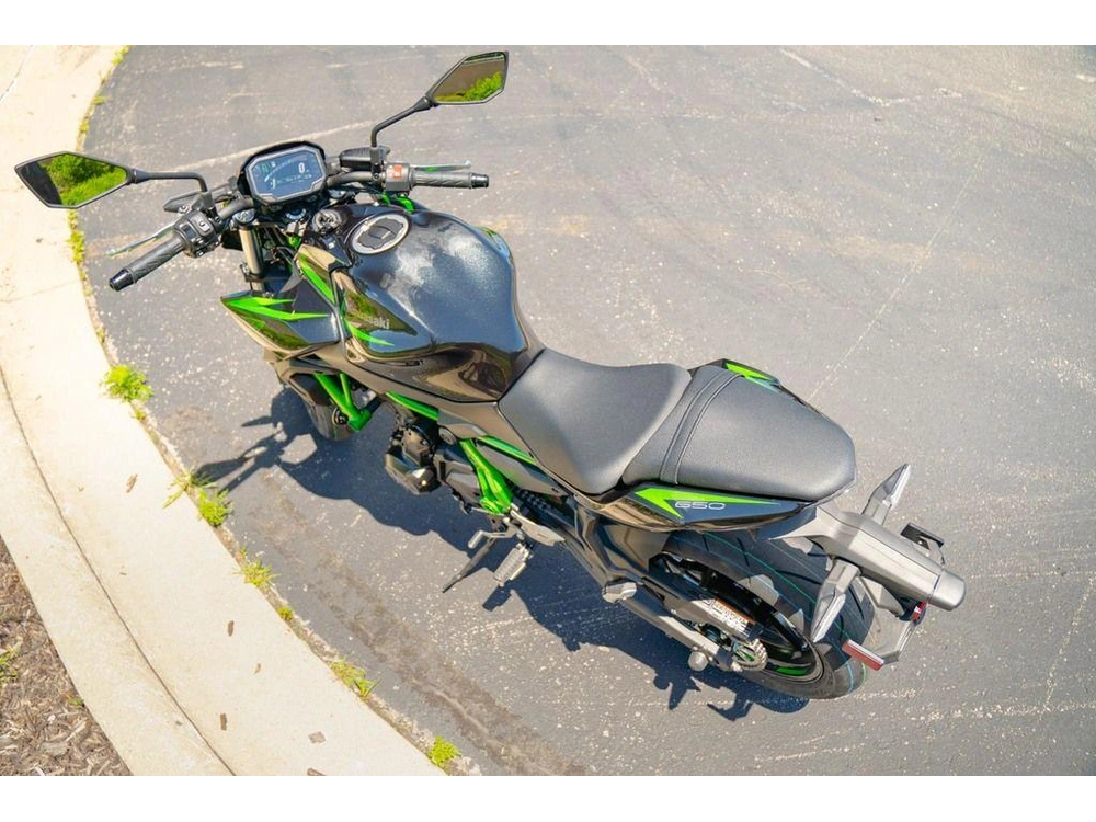 2025 Kawasaki Z650 Abs alt