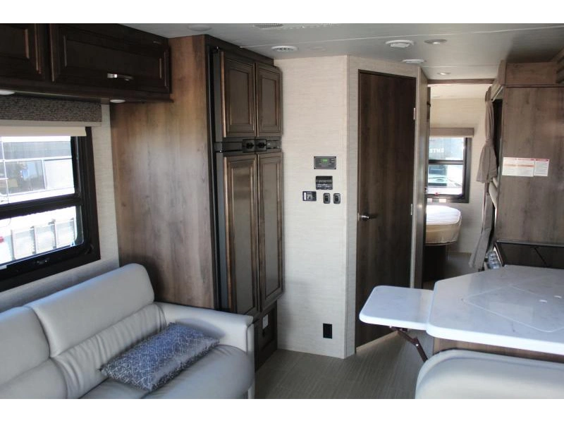 2022 Entegra Coach Esteem 31f alt