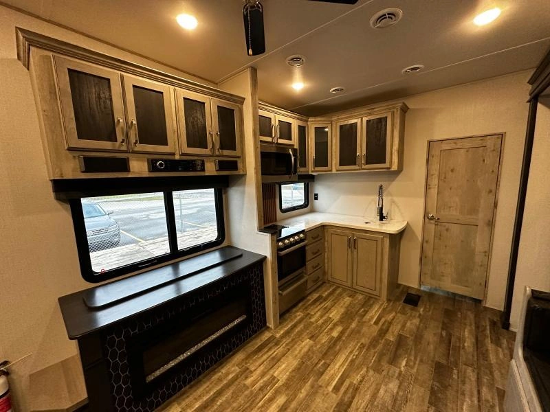 Keystone Rv Avalanche 352bh 2022 alt