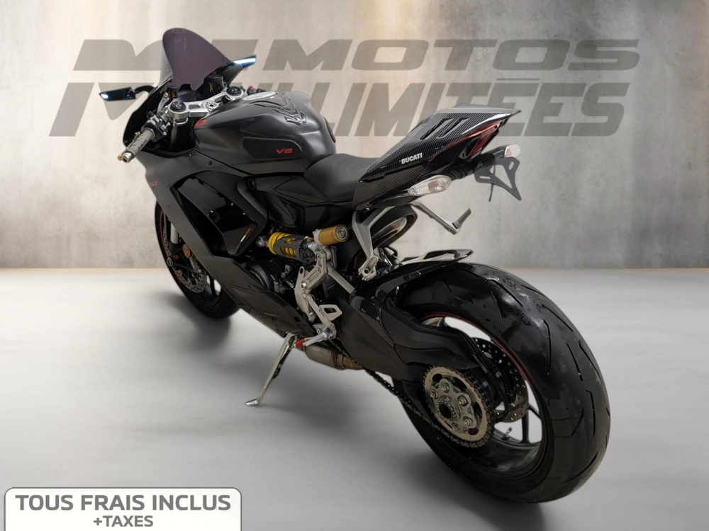 Ducati Panigale V2 2025 alt