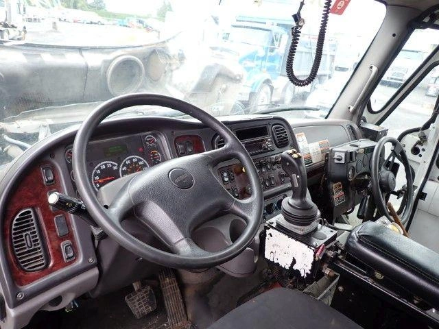Freightliner 108sd 2018