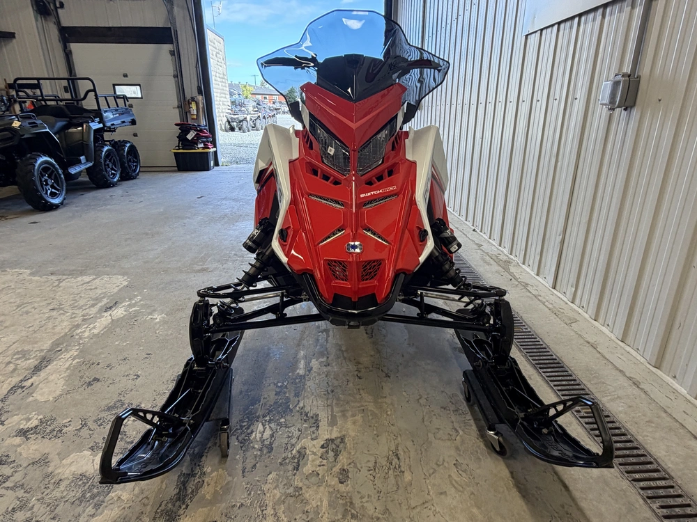 2027 Polaris 850 Sb Xc 146 1.6 Red alt