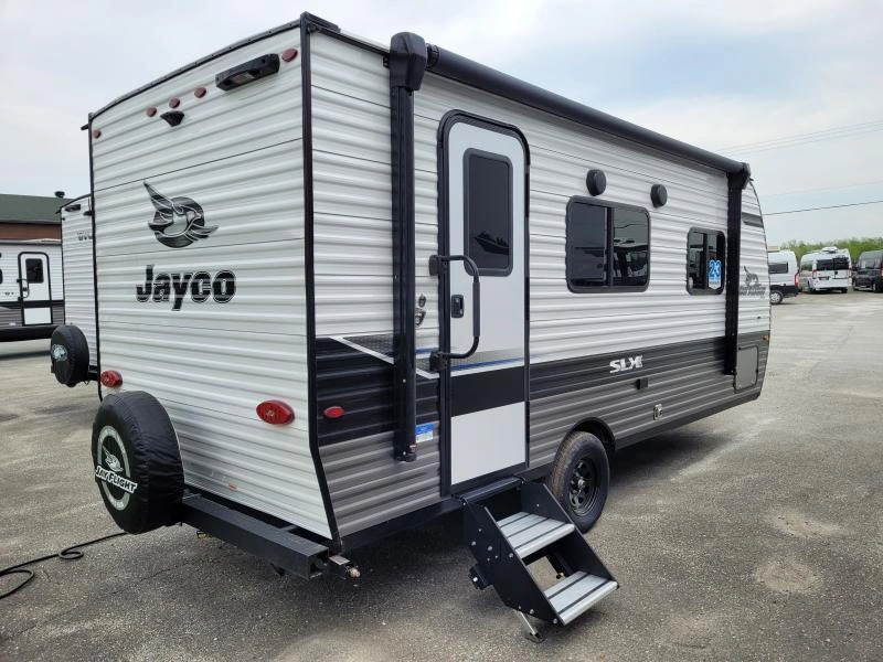 2024 Jayco Jayflight 195rb alt