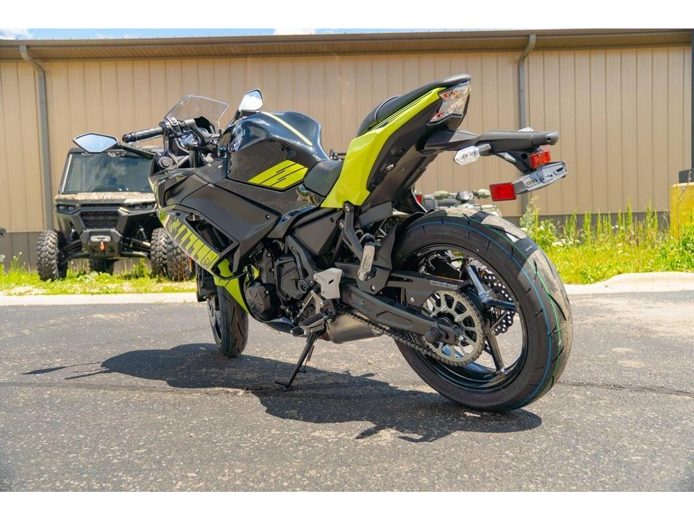 2026 Kawasaki Ninja® 650 Abs alt