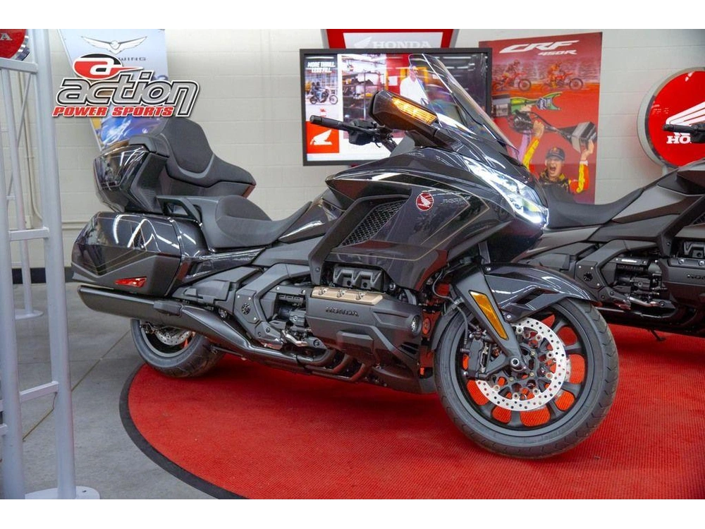 2026 Honda Gold Wing Tour alt