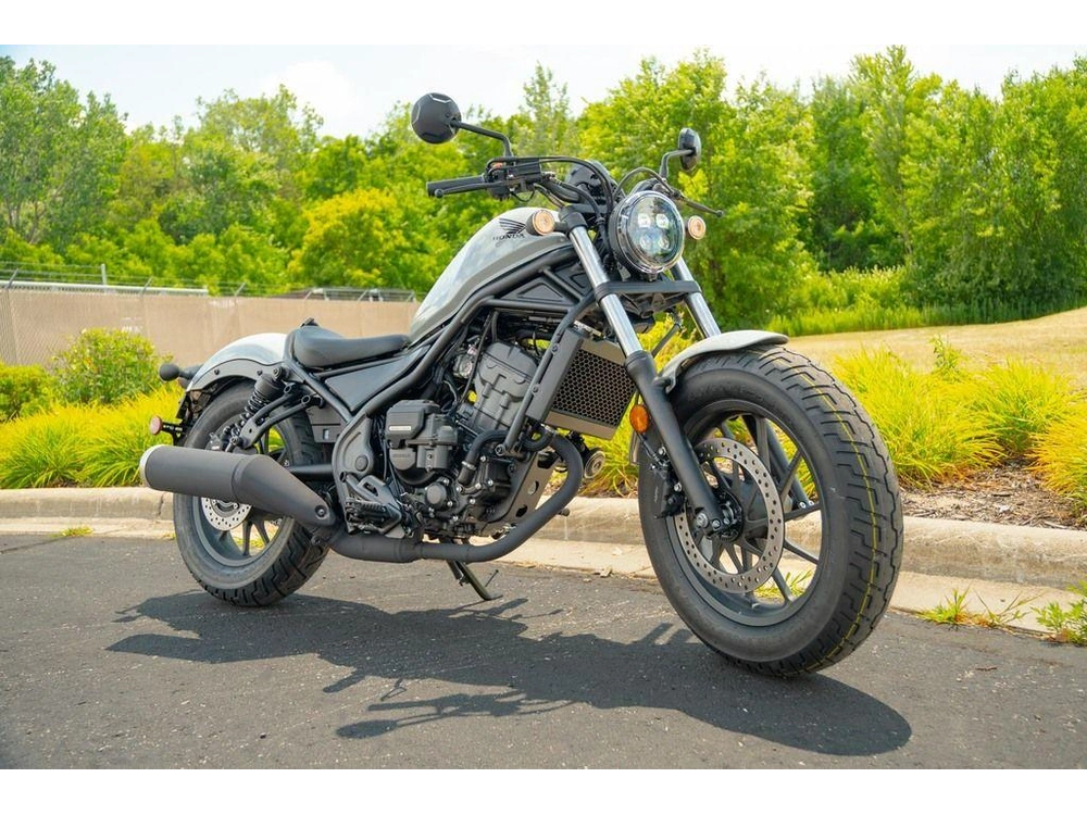 2026 Honda Rebel 300 E-clutch alt