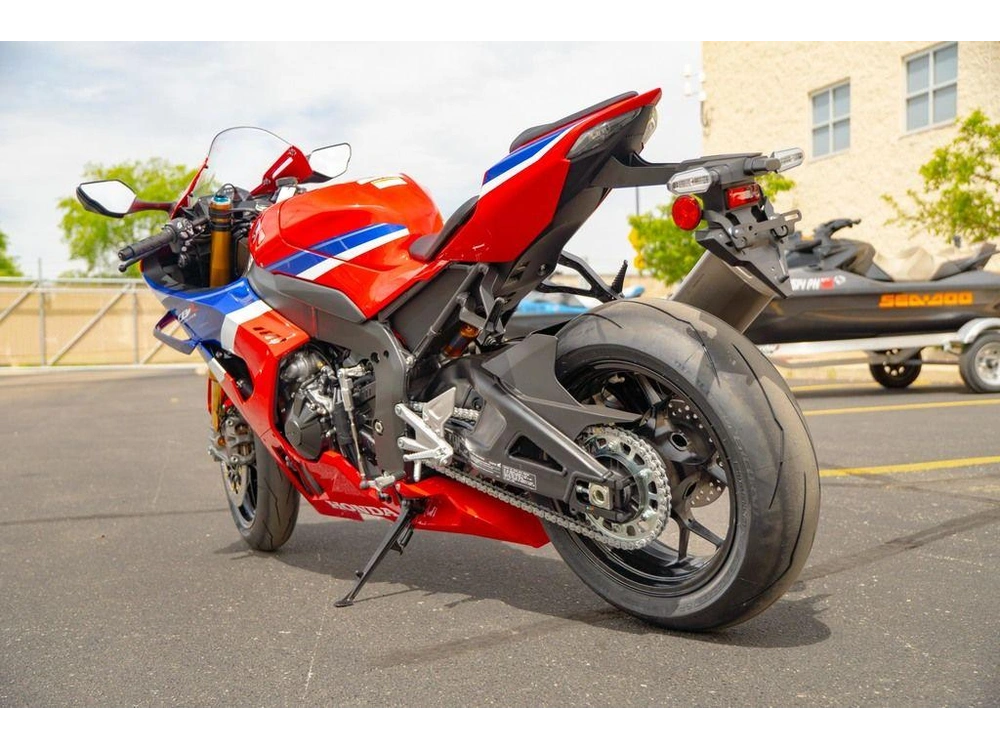 2026 Honda Cbr1000rr-r Fireblade Sp alt