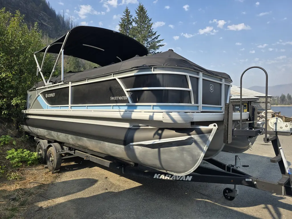 2024 Godfrey Marine SW2286SFL