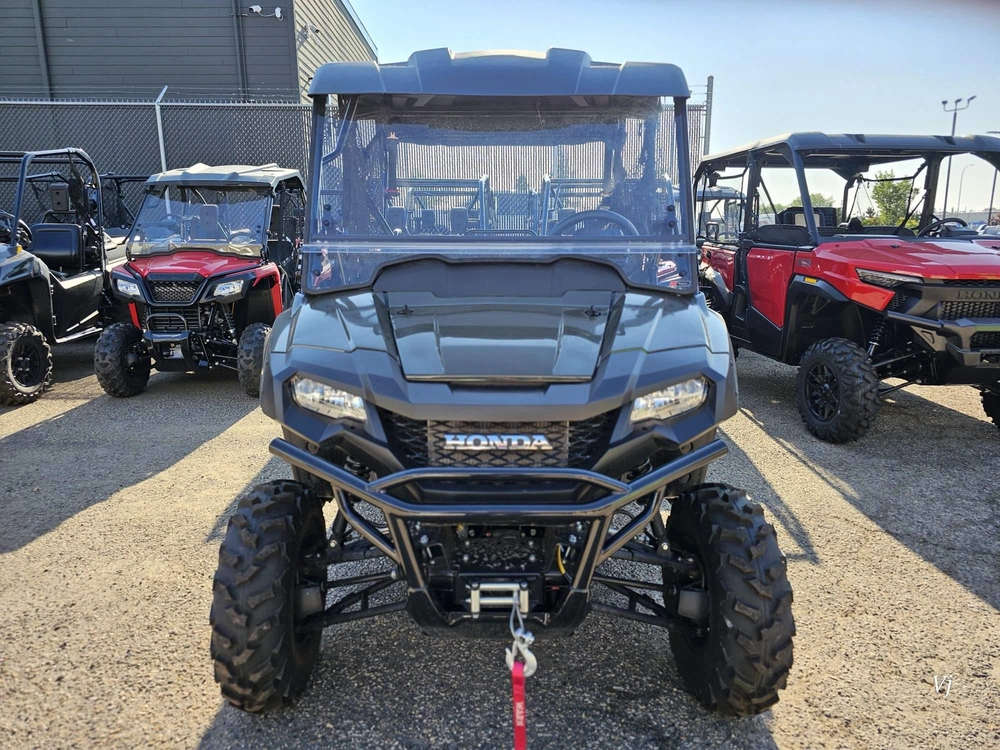 2026 Honda Pioneer 700-4 Deluxe alt