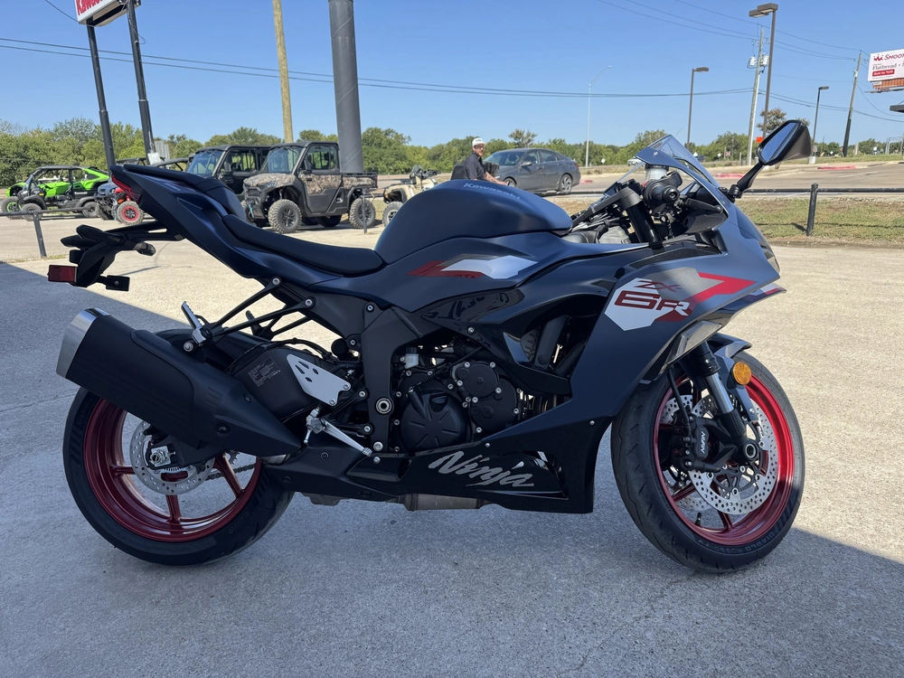 2027 Kawasaki Ninja Zx-6r alt