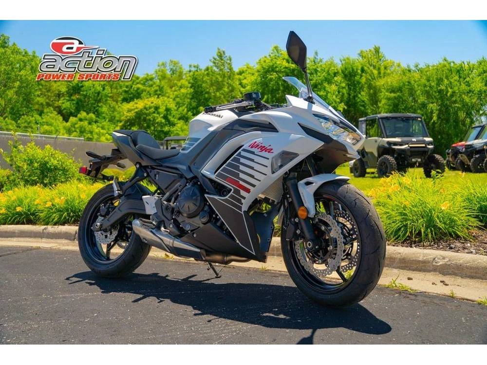 2026 Kawasaki Ninja® 650 Abs alt