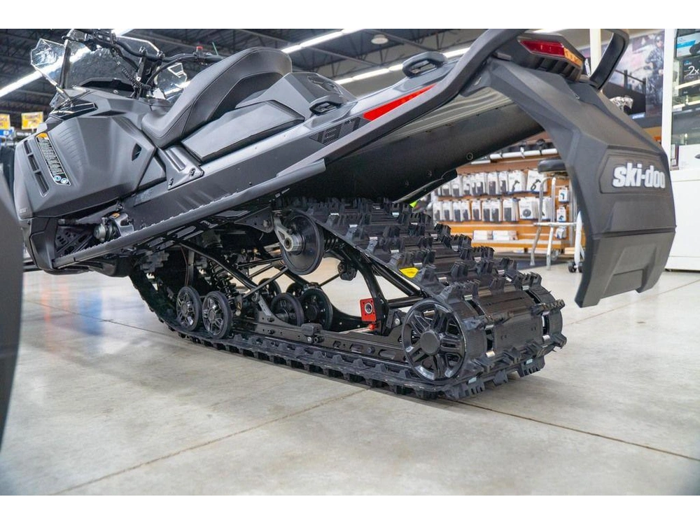 2026 Ski-doo Renegade® Adrenaline® 900 Ace Turbo R Ripsaw 1.25_black alt