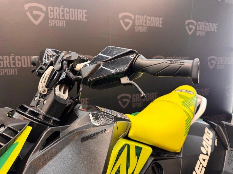 Sea-doo Spark Trixx 2up 2021 alt