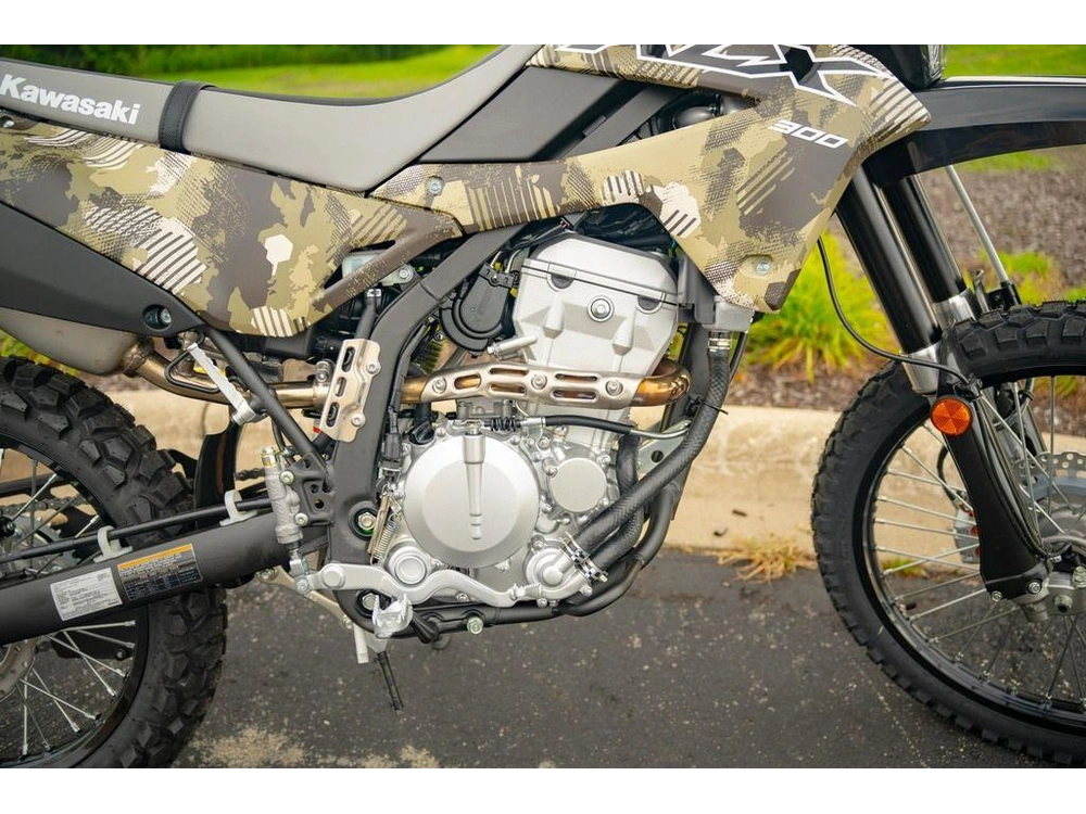 2026 Kawasaki Klx®300 Cypher Camo Beige alt