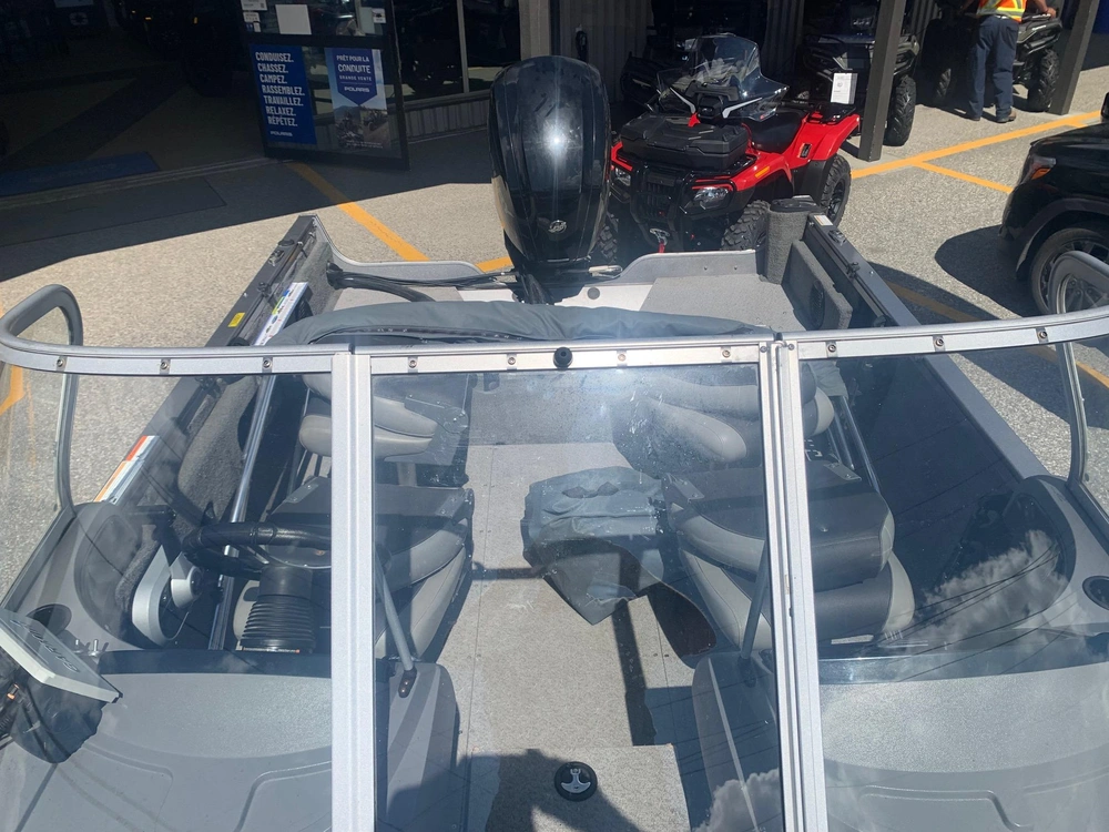 2017 Crestliner Cf165w alt