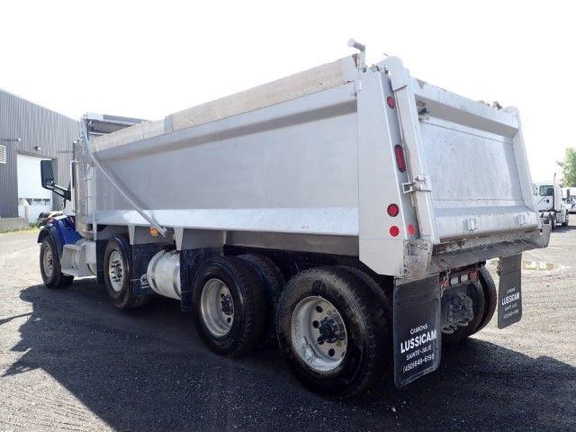 Peterbilt 567 2016