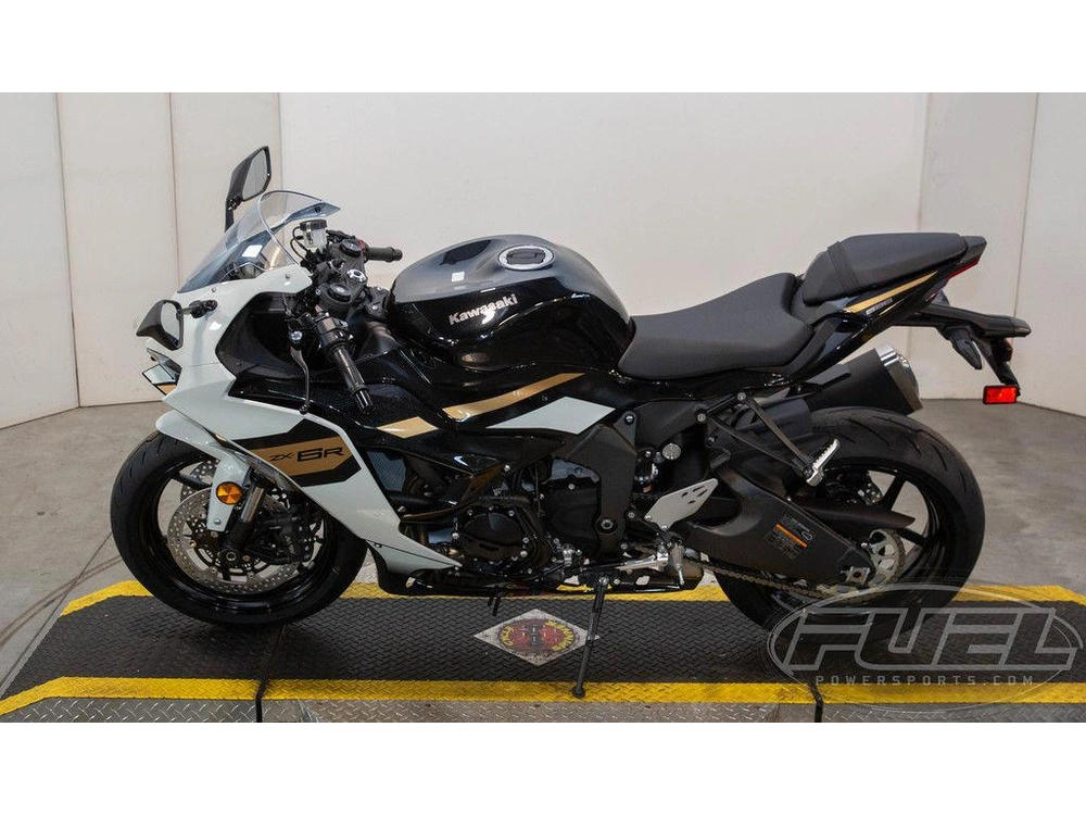 2026 Kawasaki Ninja® Zx™-6r alt