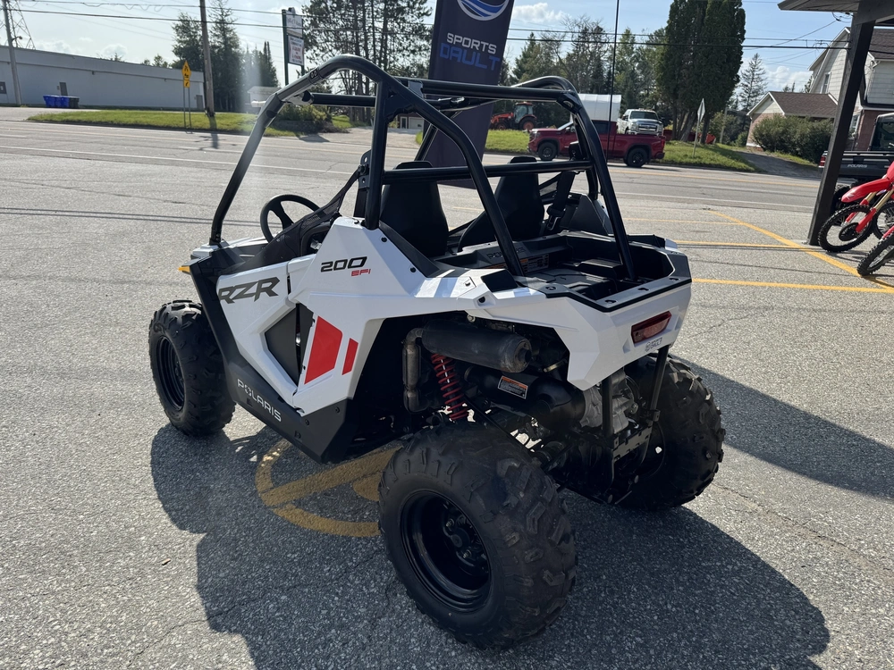 2023 Polaris Rzr 200 Efi - White Light alt