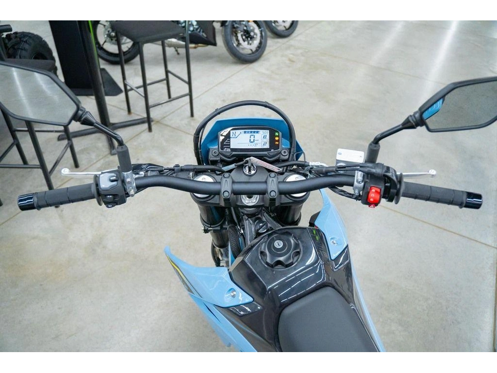 2025 Suzuki Dr-z4sm alt