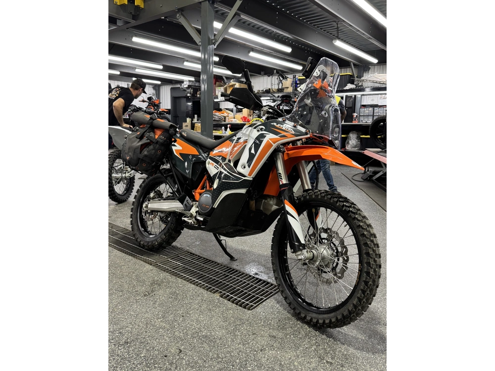Ktm 690 Enduro R 2021 alt