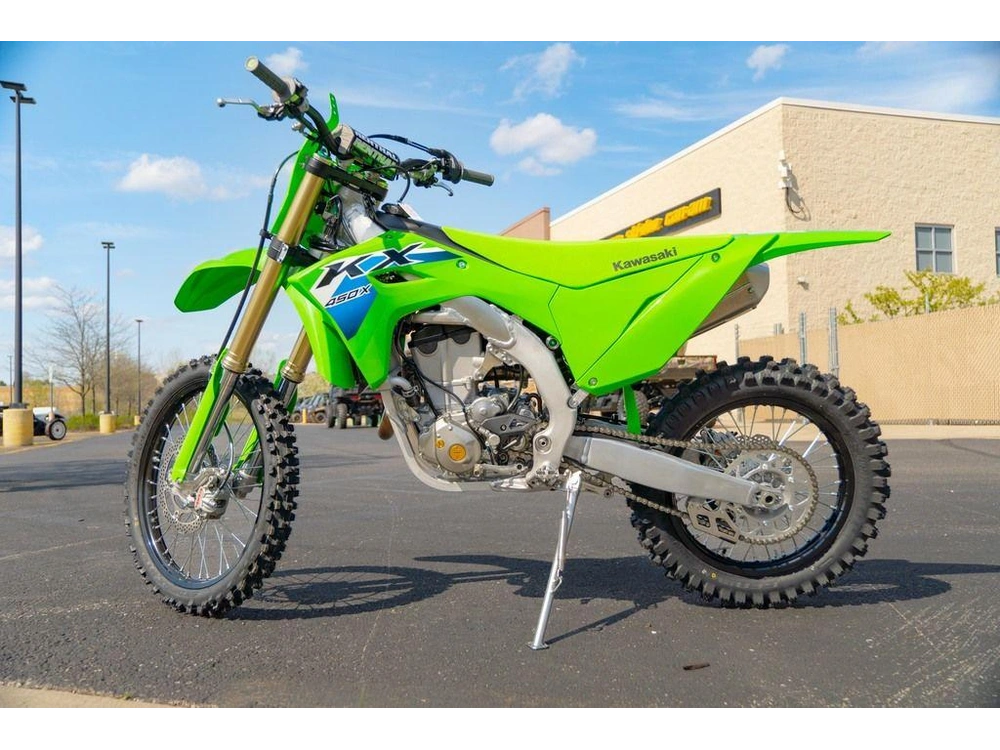 2026 Kawasaki Kx™450x alt