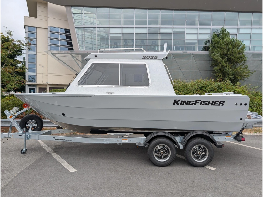 2027 Kingfisher 2025 Escape Ht alt