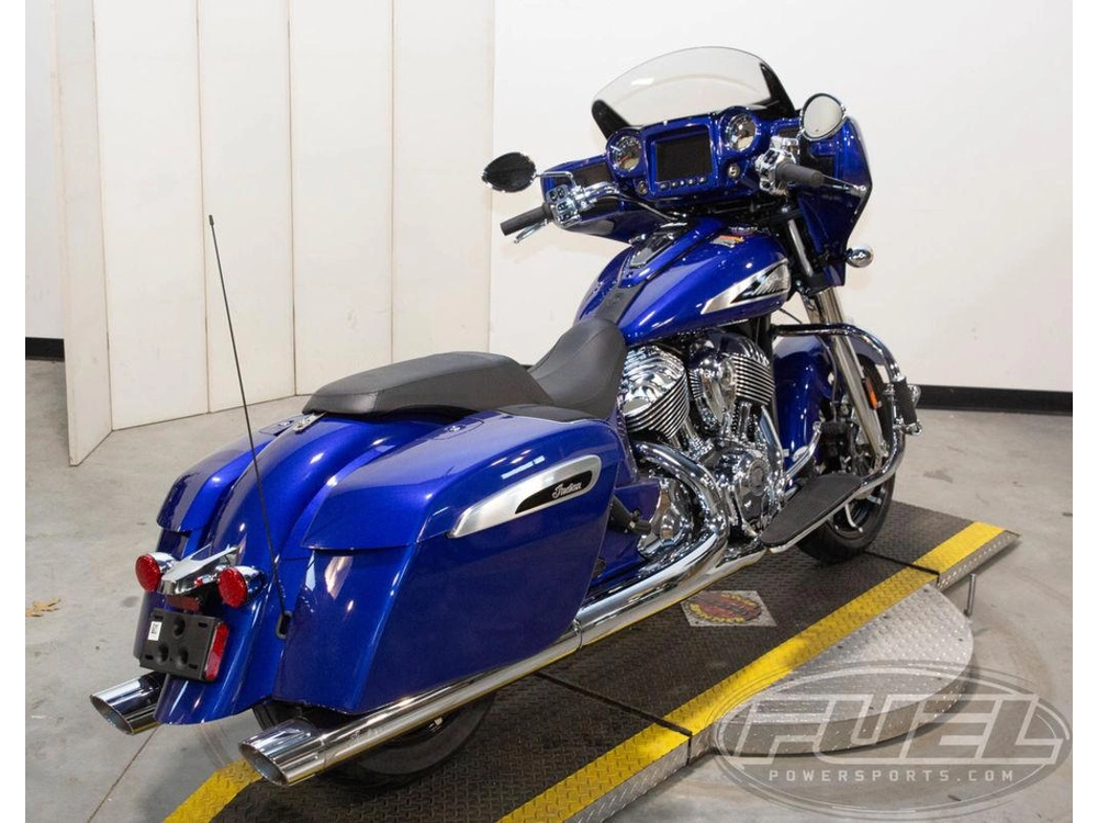 2024 Indian Motorcycle Chieftain® Limited With Powerband Audio Package Spirit Blue Metallic alt