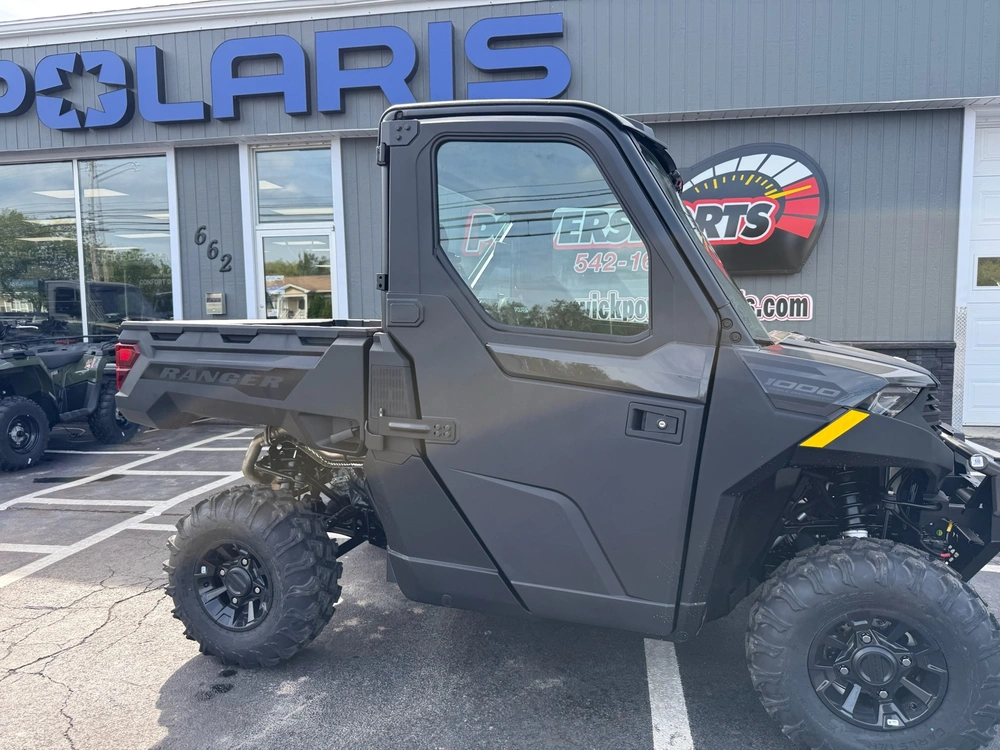 Polaris Ranger 1000 Cab Granith Gray 2026 alt
