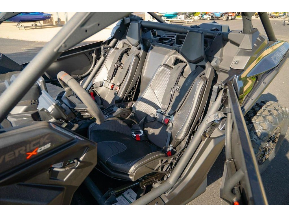 2026 Can-am Maverick X3 X Ds Turbo Rr Triple Black_4.5 In alt